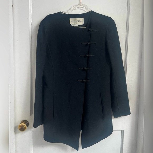 Vintage Oscar de la Renta Oriental Wool Jacket Size
6 $3290 - Picture 1 of 6